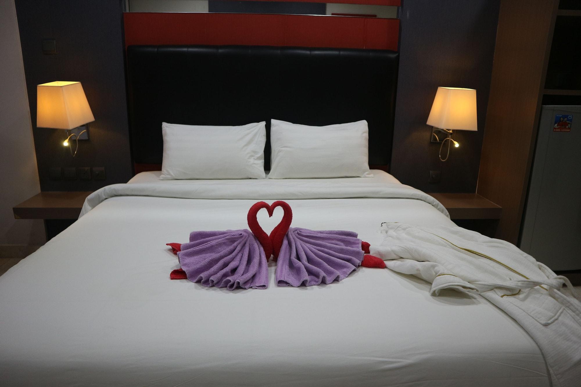 The Centro Hotel & Residence By Orchardz Batam Εξωτερικό φωτογραφία